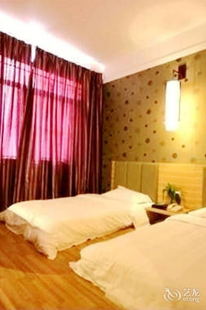 Yangshuo Harbour View Hotel Экстерьер фото